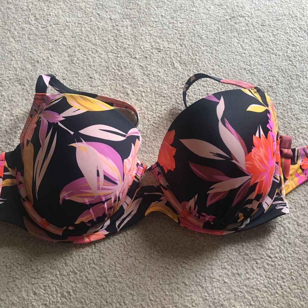 Bikini top